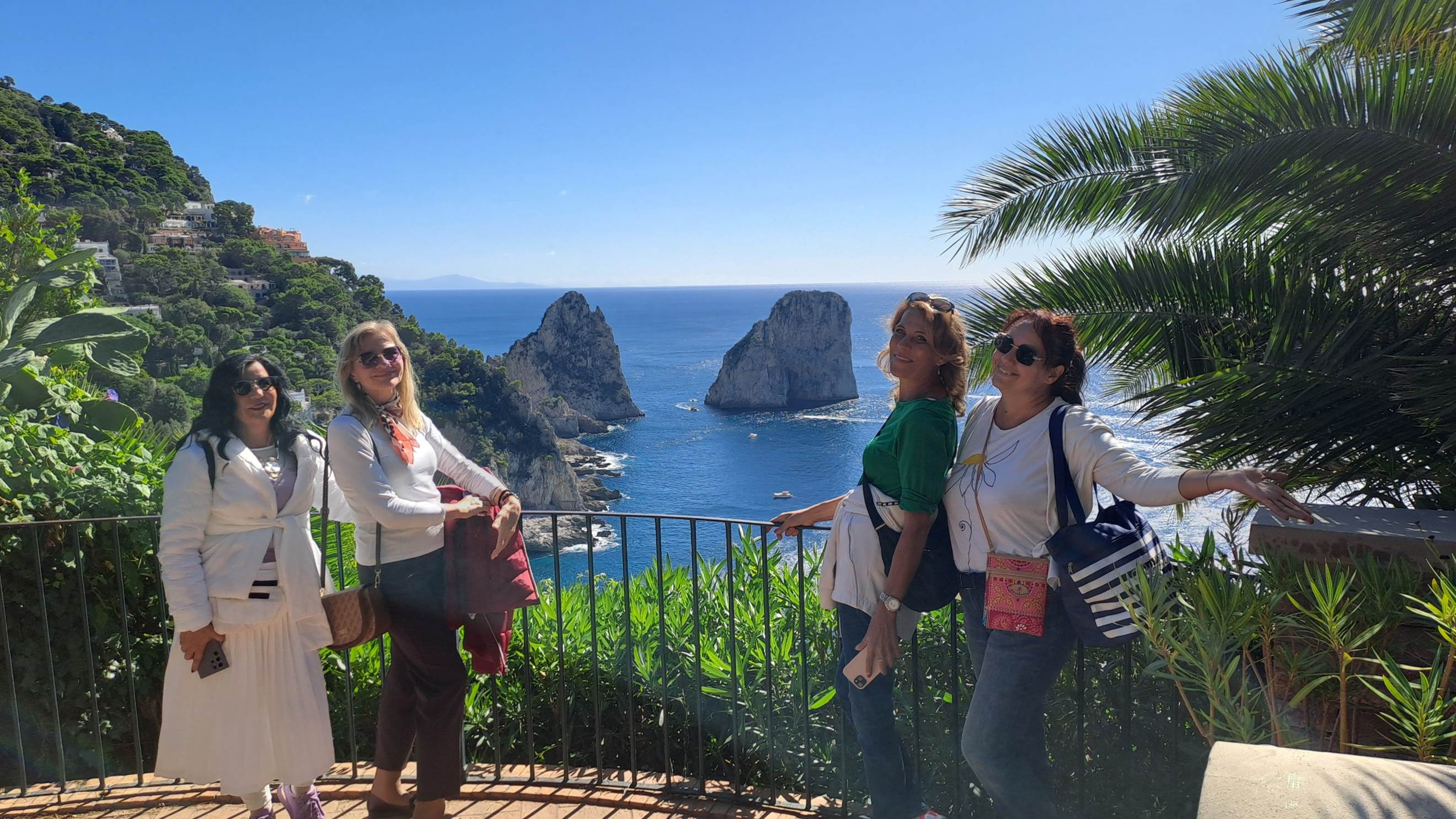 Capri, Faraglioni stene